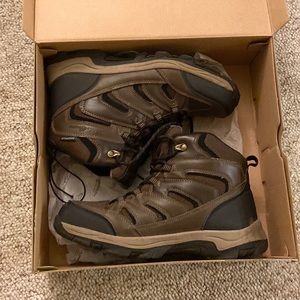 Eddie Bauer leather hiking waterproof boots